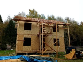 Haus nach Projekt „Dilischans 8x9“, Region Wologda: Dach