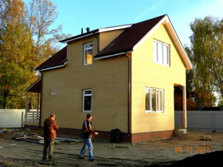 Haus nach individuellem Entwurf, Gavrilov-Yam: fertiges Gebäude