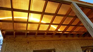Haus nach Projekt „Mistika - E2.8“, Dorf Kurdumovo: Dach
