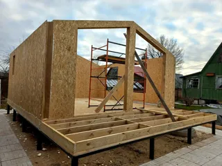 House based on the “Barnhouse 39” design, SNT “Gorkovskoye Boloto”: wall assembly