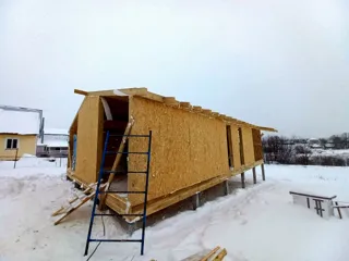 “Barnhouse 76.1” projesine göre ev, Kostroma bölgesi: duvar montajı