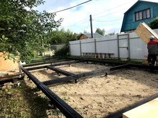 Haus nach individuellem Projekt, SNT „Kljasma“: Fundament und Schwellenrahmen