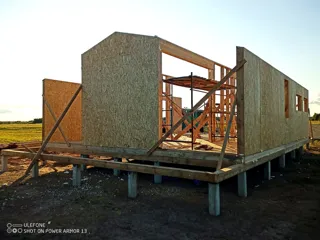 Haus nach Projekt „Barnhouse 84.2“, Dorf Ivantsevo: Wandmontage