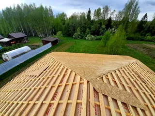Custom-design house, Kostroma Region: roofing
