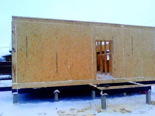 Custom-design house, Patrikeevo village: wall assembly