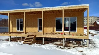 Haus nach Projekt „Mistika - K2.8“, Strunino: Fenster und Türen