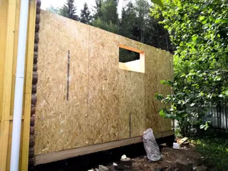 Custom-design extension, Uvod village: wall assembly