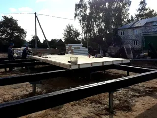 Haus nach Projekt „Majak“, Dorf Verkhnee Myachkovo: SIP-Boden auf Höhe 0