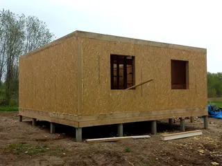 117 m² ev, “Vladimir” projesi, Serednyaya köyü: duvar montajı