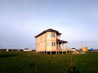 Banja, Projekt „Florida“, Dorf Balabanovo: fertiges Haus