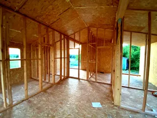 Haus nach Projekt „Barnhouse 76.1“, Dorf Rusyatino: Innenwände