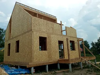 Haus nach individuellem Entwurf, Gebiet Kostroma: zweites Obergeschoss und Dachgeschoss