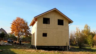 Haus nach Projekt „Alfa“, Siedlung Tonshaevo: Fertiges Haus