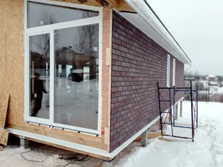 “Barnhouse 76.1” projeli ev, Kostroma bölgesi: cephe kaplaması