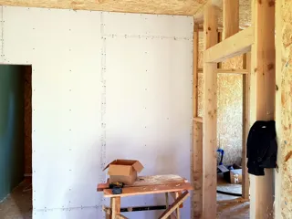 Haus, Projekt „Mistika - E2.8“, Dorf Novoe: Innenarbeiten