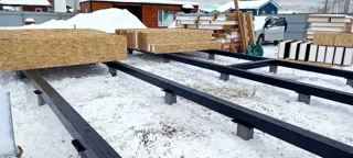 Haus 48 m², individuelles Projekt, Siedlung „Nowoe Jusupowo“: Fundament und Bodenrahmen