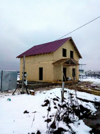 Haus nach individuellem Entwurf, Kostroma: fertiges Gebäude