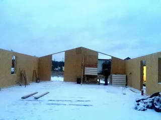 Haus nach Projekt „Barnhouse 110“, Dorf Koltushskoe: Wandmontage