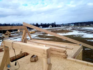 Banja, Projekt „Florida“, Dorf Balabanovo: Dach