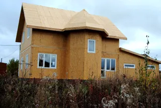 Haus nach Projekt „Kostello“, Dorf Deulino: Fertiges Haus