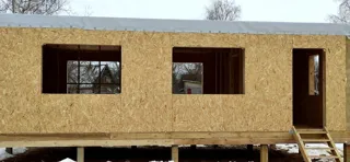 43 m² ev, özel proje, “FILM” SNT: duvar montajı