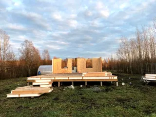 Haus nach individuellem Entwurf, Dorf Nikitilovo: Wandmontage