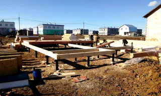 Haus nach Projekt „Gamma“, Kostroma: Fundament und Grundrahmen