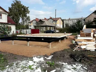 “Yesentuki 8x8” projesine göre ev, Rybinsk: temel ve alt bağlama kirişi