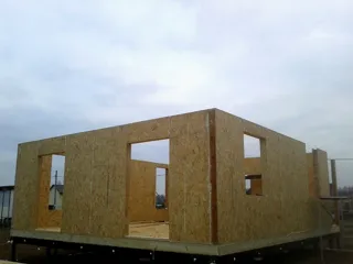Haus nach Projekt „Utah“, Yaroslavl: Wandmontage