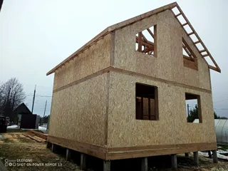 Haus nach Projekt „Elisej“, Region Wologda: Wandmontage