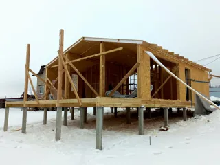 “Barnhouse 76.1” projesine göre ev, Kostroma bölgesi: duvar montajı
