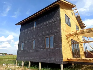 133 m² ev, “Dilijans 8x9” projesi, “Ivantsevo 3” sitesi: cephe kaplaması
