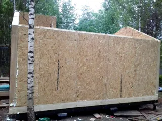 Haus nach individuellem Entwurf, Gebiet Iwanowo: Wandmontage