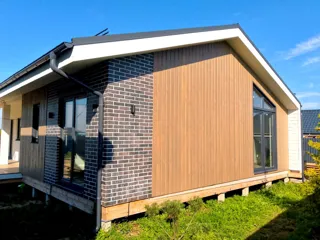 Haus nach individuellem Entwurf, Dorf Kukarino: fertiges Gebäude