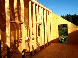 Haus nach individuellem Entwurf, Siedlung Borisoglebskiy: Wandmontage