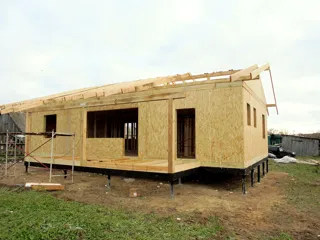 Haus nach Projekt „Korsika“, Gebiet Iwanowo: Wandmontage