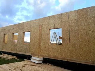 Custom-design house, Arkhangelsk Region: wall assembly
