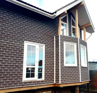 107 m² house built to a custom design, Shuya: completed house