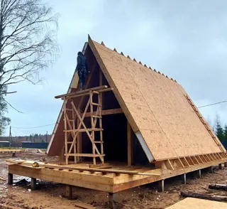 “A-Frame Altay” projeli ev, Moskova bölgesi: çatı