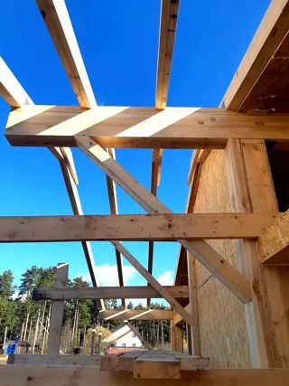 House, “Half-timbered 98” design, Borisovo village: roofing
