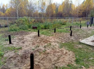 Özel projeye göre ek bina, Barskovo köyü: temel ve alt bağlama kirişi