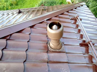 Custom-design house, Shurintsevo village: roofing