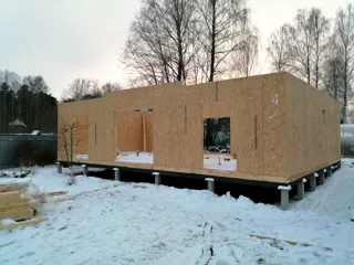 Haus nach Projekt „Randevu - E2.8“, Dorf Ivanteevka: Wandmontage