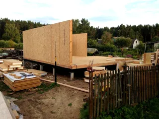Haus nach individuellem Entwurf, Siedlung Borisoglebskiy: Wandmontage
