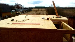 Haus nach Projekt „Garmonija 122.89“, Dorf Buzharovo: SIP-Boden auf Höhe 0