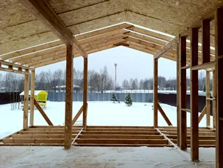Haus nach Projekt „Barnhouse 76.3“, Dorf Konokhovo: Wandmontage