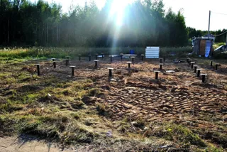 Haus nach Projekt „Sokol - 2“, Dorf Krivtsovo: Fundament und Grundrahmen