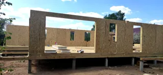 Haus 124 m² nach individuellem Projekt, Ivanovo: Wandmontage