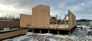 Haus nach individuellem Entwurf, Gebiet Iwanowo: Wandmontage