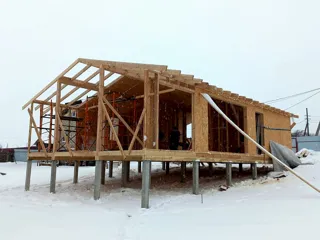 “Barnhouse 76.1” projesine göre ev, Kostroma bölgesi: duvar montajı